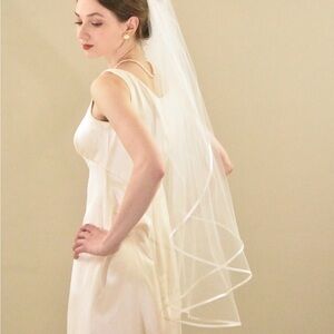Fingertip Wedding Veil with satin Trim